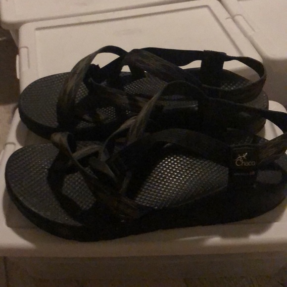 Mens Chacos - Picture 2 of 2